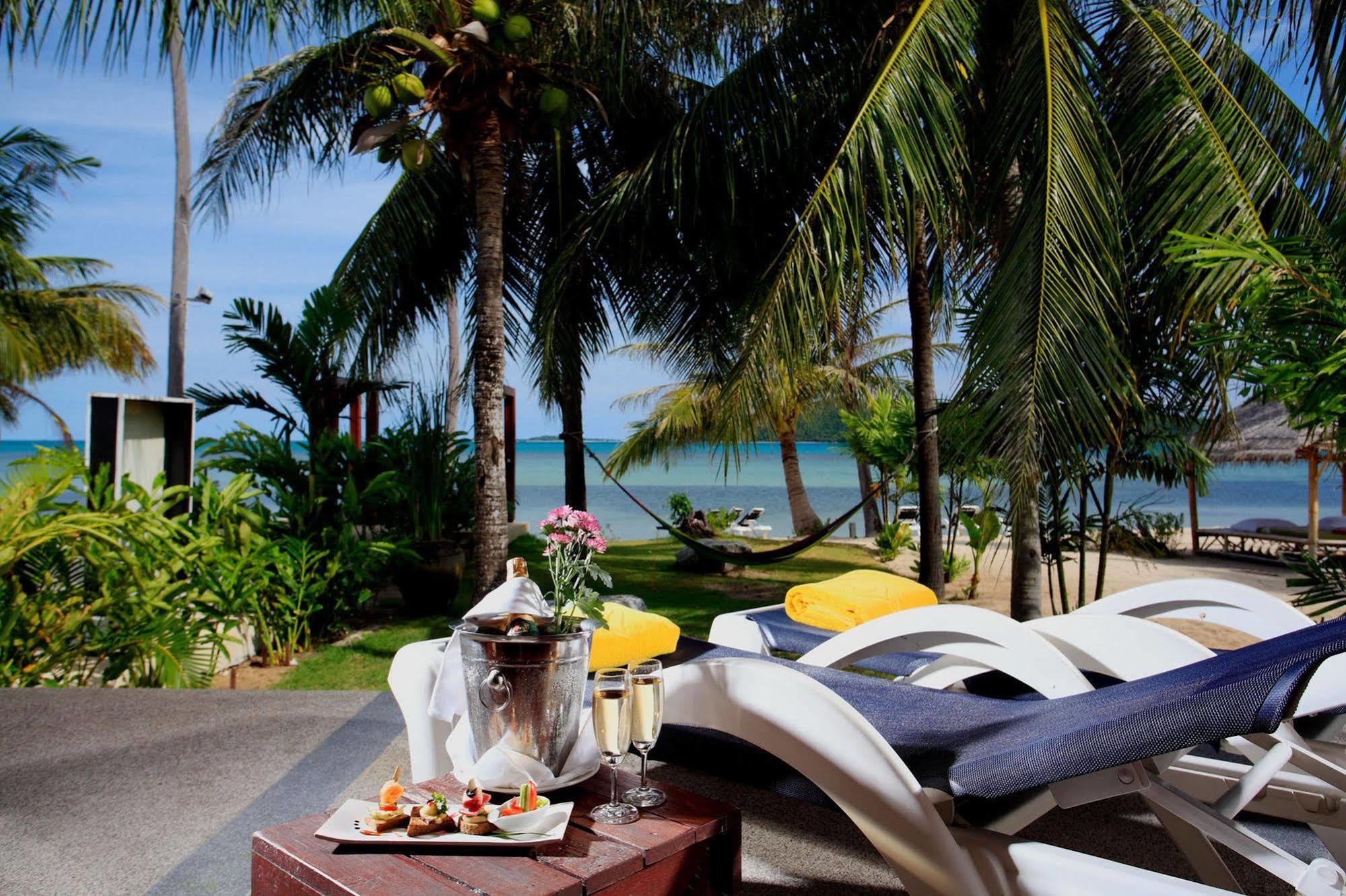 Centra By Centara Coconut Beach Resort Samui - Sha Plus Koh Samui Buitenkant foto